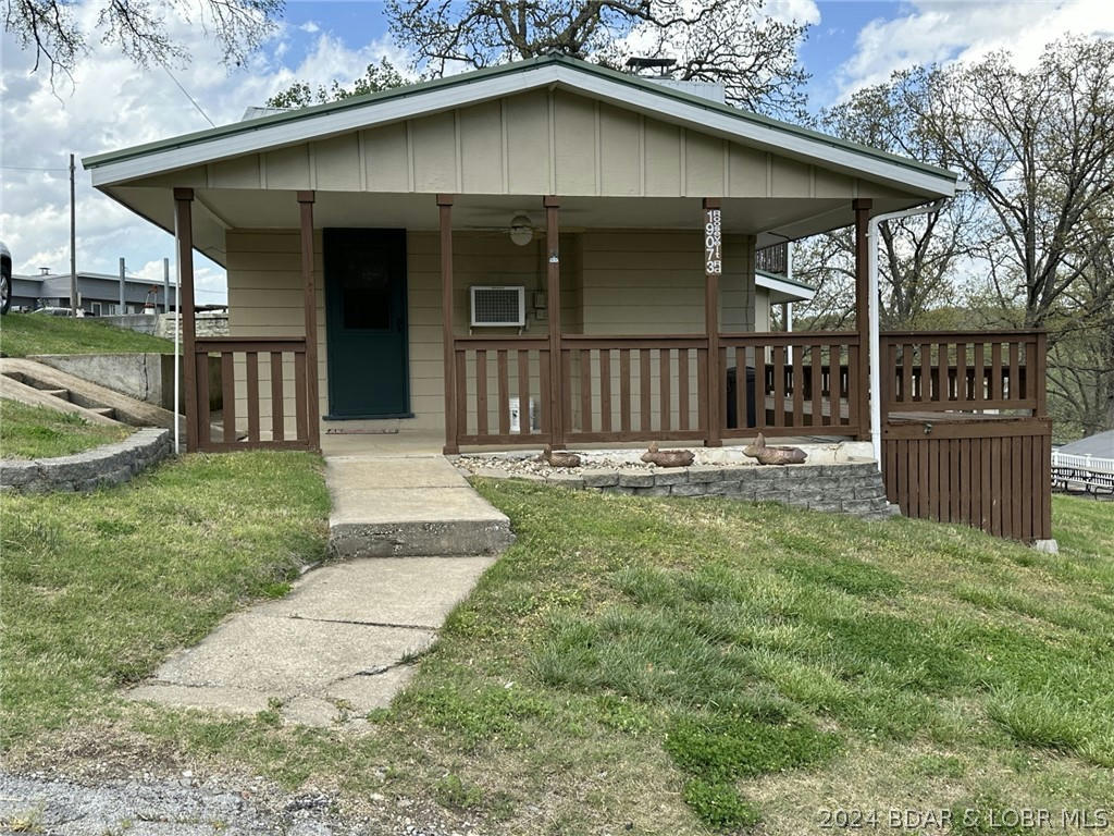19073 ROOSEVELT RD, WARSAW, MO 65355, photo 1 of 21